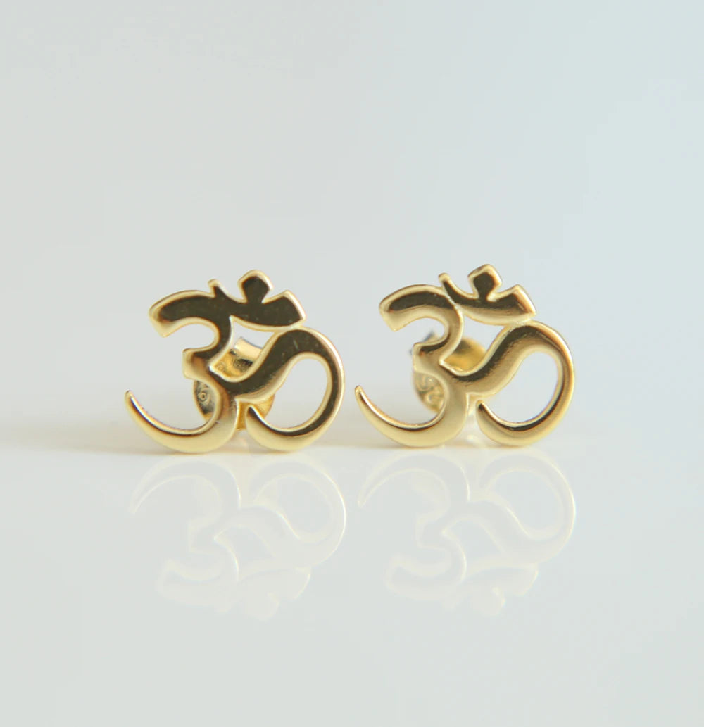 100% 925 sterling silver polished stud yoga jewelry OM ohn India symbol silver top quality earring for girl women